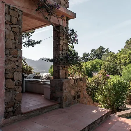 Monte Ladu アパート ポルト・ロトンド